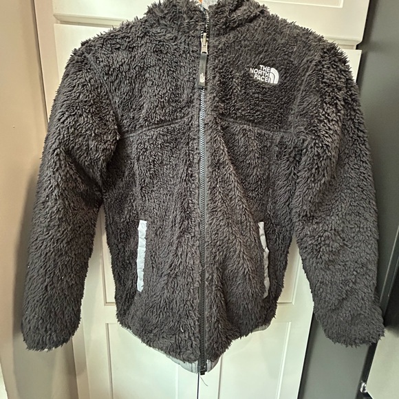 The North Face Kids Reversible gray and black Puffer Jacket - Picture 3 of 5